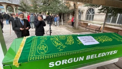 Eşini ve kızını öldürdükten sonra intihar eden polis ile eşinin cenazesi toprağa verildi