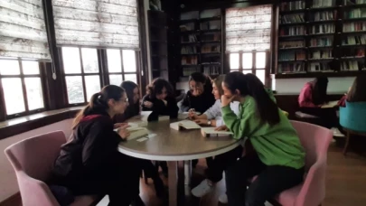 Fen Lisesi öğrencileri Kutadgu Bilig’i inceliyor!