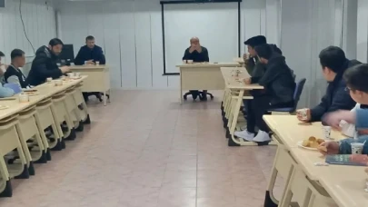 “Gençler inançtan soruyorlar” adlı kitabın kritiği yapıldı