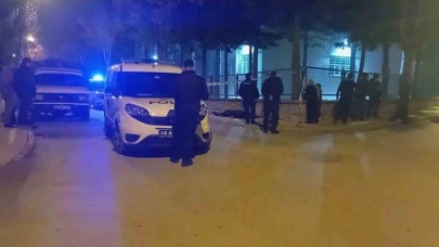 Kaldırımda ölü bulundu