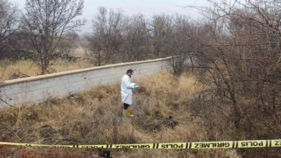 Kayıp olarak aranan şahsın cesedi boş arazide bulundu