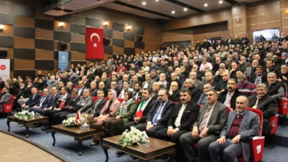 Kudüs ve Mekke'nin Fethi Konulu Konferans Düzenlendi