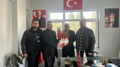 Merzifon Gençleri Gelecek Partisi’ni Ziyaret Etti