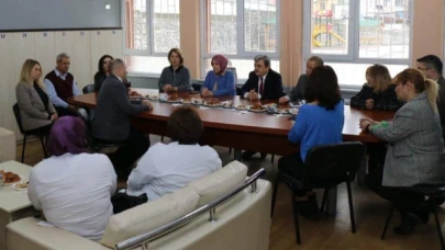 Müdür Türkmen Öğretmenlerle Buluştu