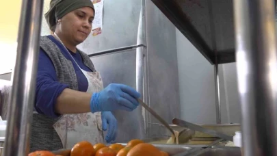 'Neden çalışacaksın' diyen kocasına inat işinin patronu oldu