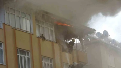 Sobadan boşaltılan kül apartmanı yakıyordu