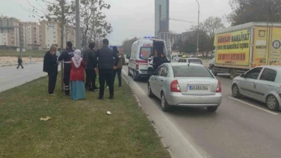 Takla atan araçta bulunan 4 kişi yaralandı