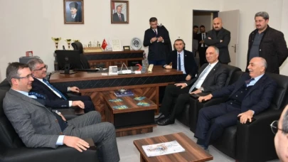 Uyanık; "Ben Kimsenin Ekmeği İle Oynamam"