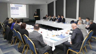Vali Doruk, İl Özel İdaresi Birim Müdürleriyle Buluştu