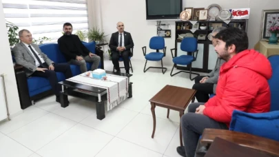 Vali Doruk, Vatandaşlarla Sohbet Etti