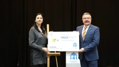 Yeni yılda kullanılacak Halk Kart’lar dağıtıldı