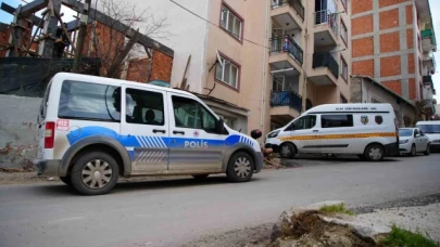 7'nci kattan düşen genç öldü