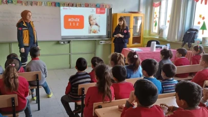 Amasya’da Çocuklara “Yaşama Yol Ver” Projesi Anlatıldı