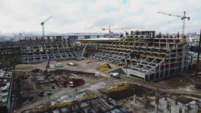 Ankara'da 45 bin kişilik yapılan stadyumun çalışmaları havadan görüntülendi