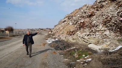 Binlerce hayali altında bırakan moloz yığınları dağ oldu
