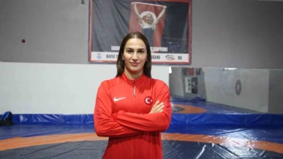 Buse Tosun Çavuşoğlu: "Olimpiyat şampiyonluğunu alıp, yeni bir tarih yazmak istiyoruz"