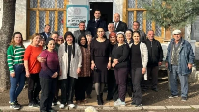 Büyükkaymakcı'dan Kursiyerlere Dikiş Makinesi