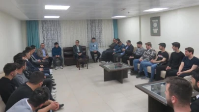 Güldoğan, Öğrencilerle Bir Araya Geldi