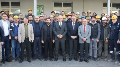 Madencilerle Bir Araya Geldiler