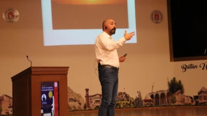 Mutlu ve Başarılı Olanların Hikayesi Konferansı Düzenlendi