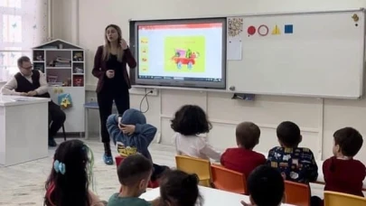 Öğrencilere Sağlıklı Beslenme ve Ağız Diş Sağlığı Eğitimi Verildi