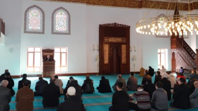 Rektör Turabi "Akademik Vaaz" Verdi
