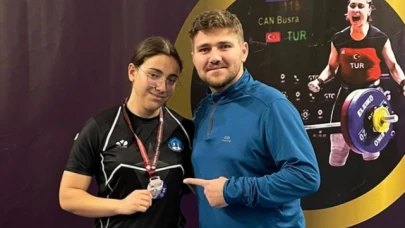 Simge Comba Türkiye 3.'sü oldu