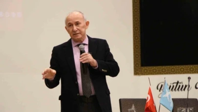 Tarihçi-yazar Ahmet Şimşirgil: "11 ilimiz ve Kıbrıs Arz-ı Mev'ud hedefinde"