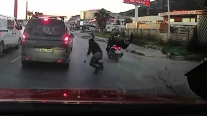 Telefonla konuşuyordu, ne olduğunu anlayamadı