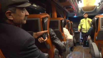 Trafik polisi 'ölenlerin parçalarını topluyoruz' diye uyardı, otobüsteki yolcuların tamamını emniyet kemeri bağladı