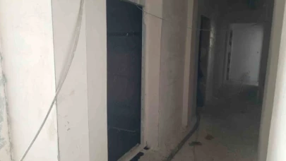 10'uncu kattan düşen işçi ağır yaralandı