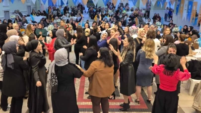 AK Parti Kadın Kolları 8 Mart'ı Coşkuyla Kutladı