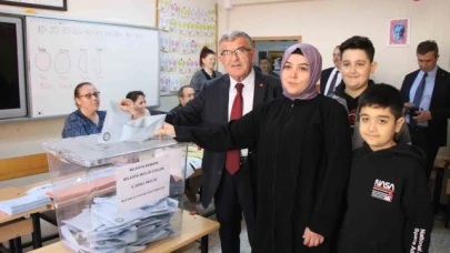 Amasya sandık başında