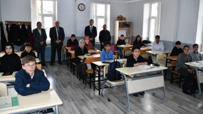 Büyükkaymakcı, Öğrencilerle Bir Araya Geldi