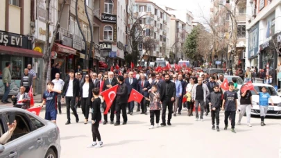 Eriş Gül: Eğri Zamanda Dik Durmasını Bildik!