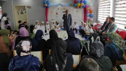 Kur'an- ı Kerim'e Geçen Minikler Ödüllendirildi