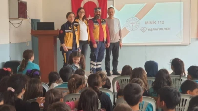 Merzifon'da Çocuklara "Yaşama Yol Ver" Projesi Anlatıldı
