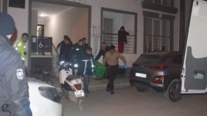 Oğlu tarafından bıçaklanan anne hayatını kaybetti