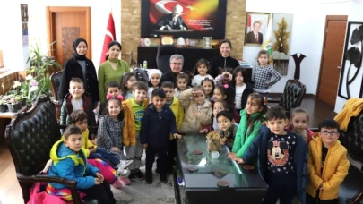 Öğrencilerden Bölge Müdürlüğü'ne Ziyaret