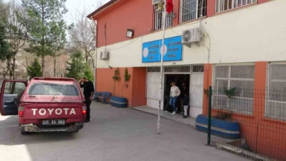 Okul temizliği yapan 14 öğrenci zehirlendi