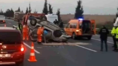 Otomobil önce tıra ardından bariyerlere çarptı: 1ölü, 1 yaralı