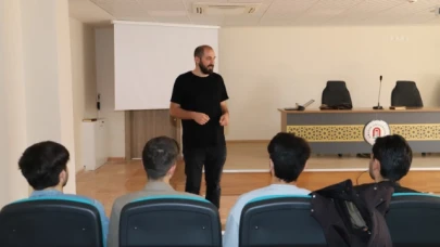Tasavvufta Odaklanma Yöntemleri Söyleşisi Düzenlendi