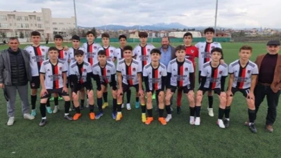 U15’de Şampiyon Suluova Gelişim Gençlik