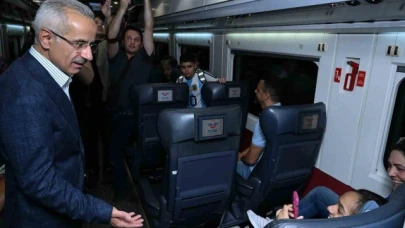 Ulaştırma ve Altyapı Bakanı Uraloğlu: "Emeklilerimize trenlerde yüzde 10 indirim uygulayacağız"