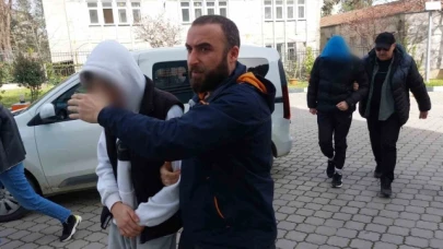Uyuşturucu hapla yakalanan 4 çocuk adliyeye sevk edildi