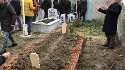 Vefat eden felçli baba Ali Torun, şehit evladının yanına defnedildi