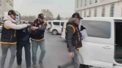 Yakalanan firari cinayet zanlısının aylardır barakalarda saklandığı ve terör örgütü mensubu olduğu öğrenildi