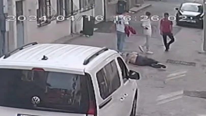 3 genç tartıştıkları kişiyi öldüresiye dövdü