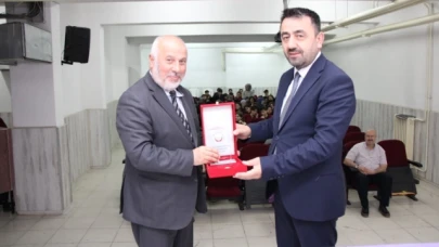 Ayvaz Öğrenciler İle Buluştu