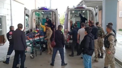Bayram alışverişine giden köy servisi şarampole devrildi: 10 yaralı